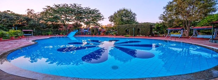 350/Shraddha Sarovar Portico - Shirdi 08.jpg